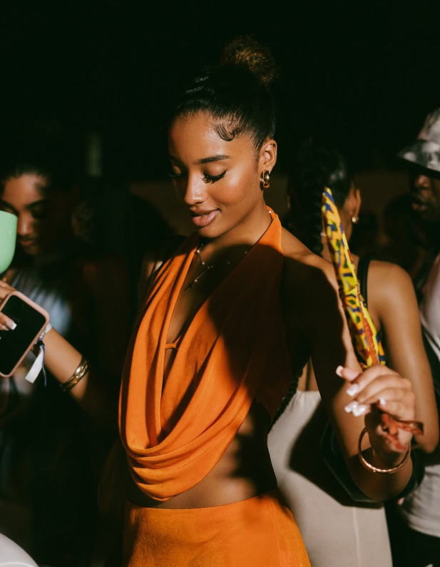 NIGHTLIFE EXPERIENCE — image 1