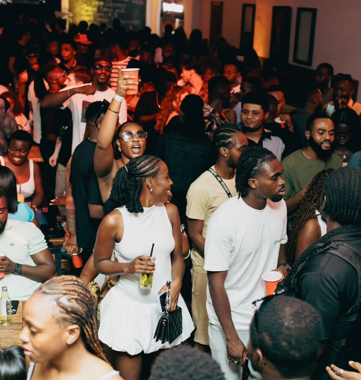 NIGHTLIFE EXPERIENCE — image 5
